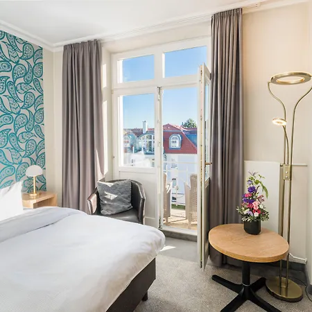 Hotel Residenz Waldkrone 4*