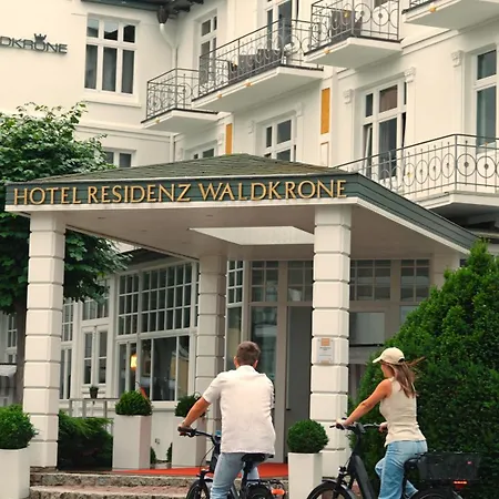 ホテル Residenz Waldkrone 4*