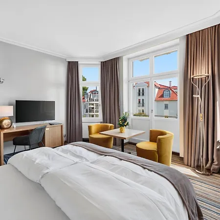 Residenz Waldkrone 4*